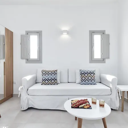 Costa Grand & Kamari (Santorini)